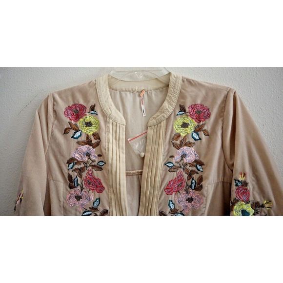 Free People Women's Sz S Beige Split Neck Velvet Embroidered Mia Mini Dress $150 - Picture 4 of 9